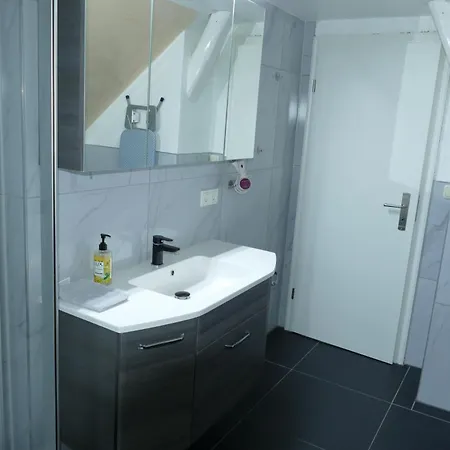 Kapitaenshaus Schaefer 브룬스뷔텔