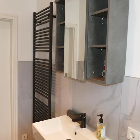 Kapitaenshaus Schaefer * 布伦斯比特尔